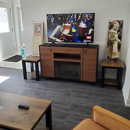 Apartament Maxwell Esabu Toronto Zewnętrze zdjęcie