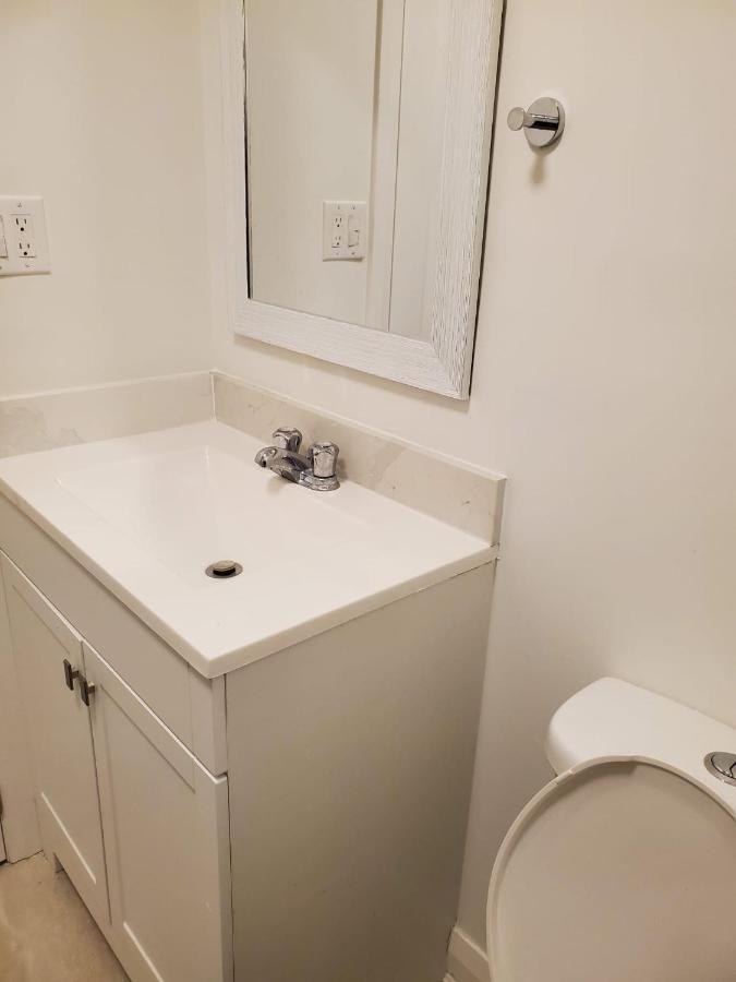 Apartament Maxwell Esabu Toronto Zewnętrze zdjęcie