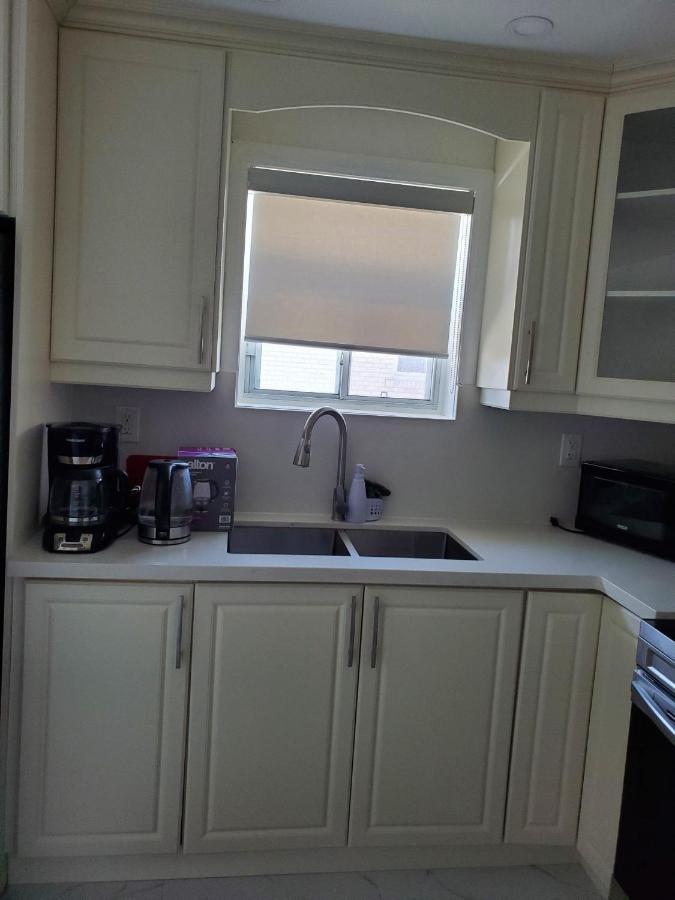Apartament Maxwell Esabu Toronto Zewnętrze zdjęcie