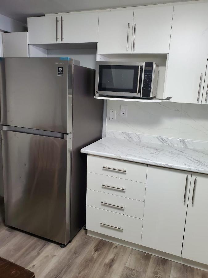 Apartament Maxwell Esabu Toronto Zewnętrze zdjęcie