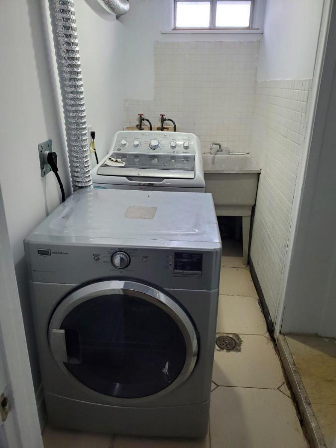 Apartament Maxwell Esabu Toronto Zewnętrze zdjęcie