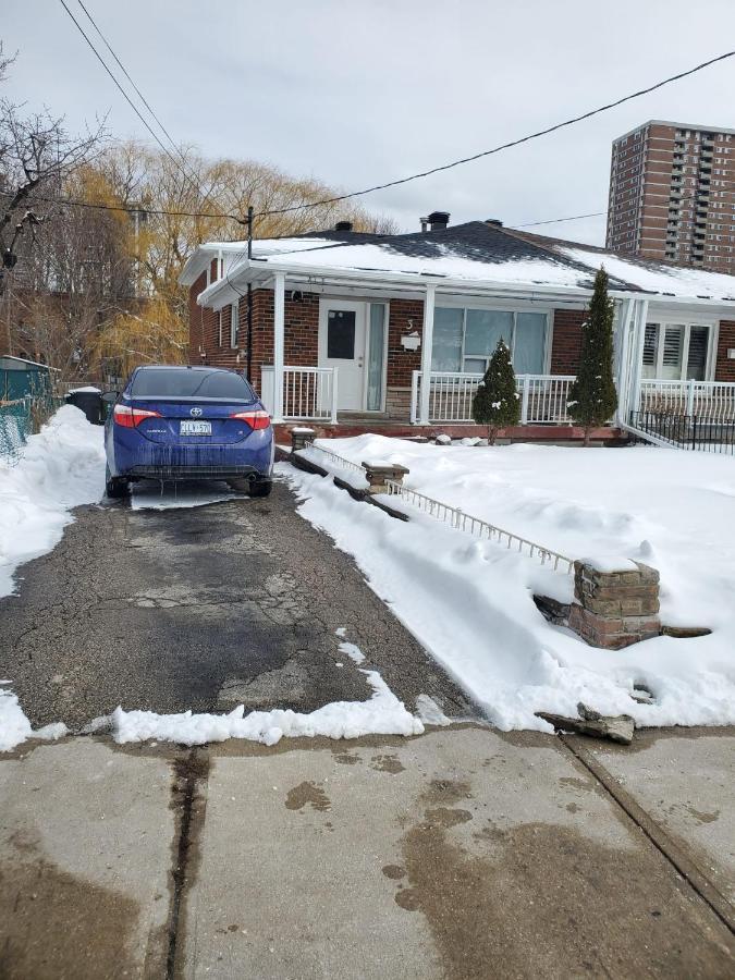 Apartament Maxwell Esabu Toronto Zewnętrze zdjęcie