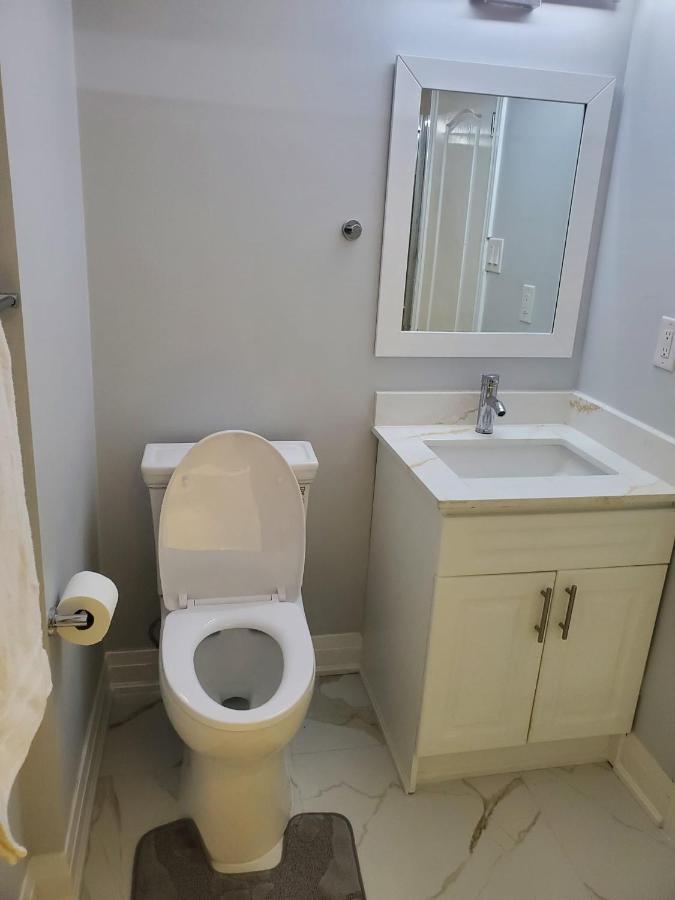 Apartament Maxwell Esabu Toronto Zewnętrze zdjęcie