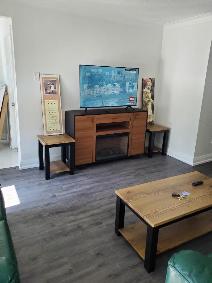 Apartament Maxwell Esabu Toronto Zewnętrze zdjęcie